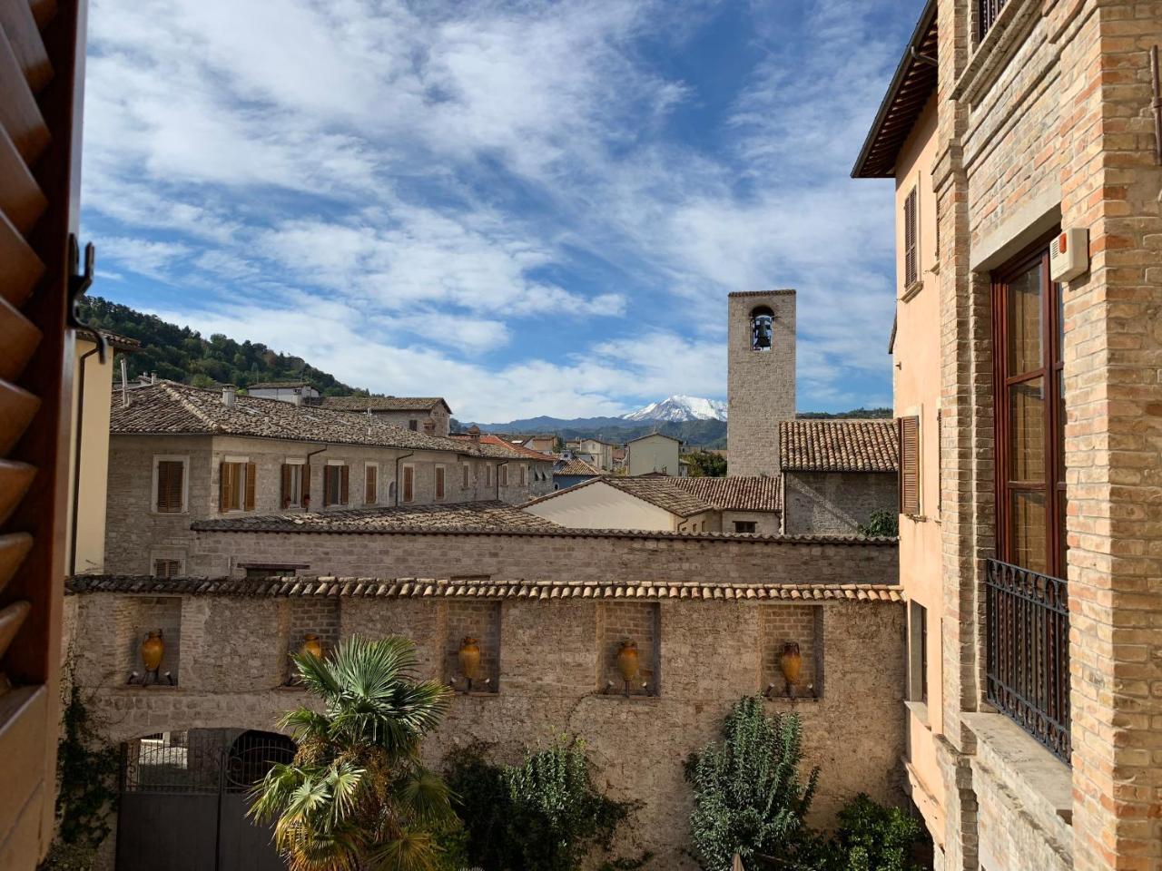 Hotel & Residenza 100 Torri Ascoli Piceno Exterior photo